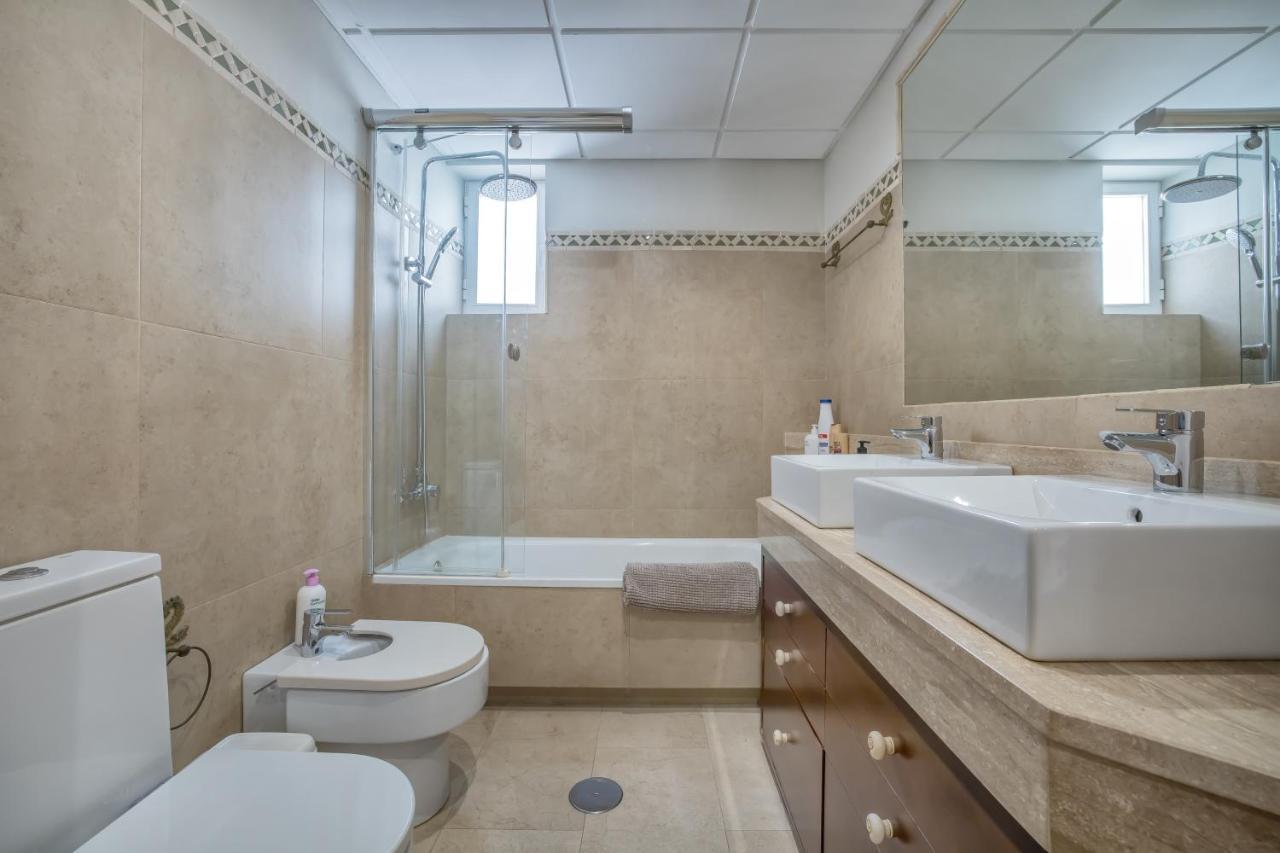 Apartamento Los Tilos & Parking & Piscina Kordoba Bagian luar foto