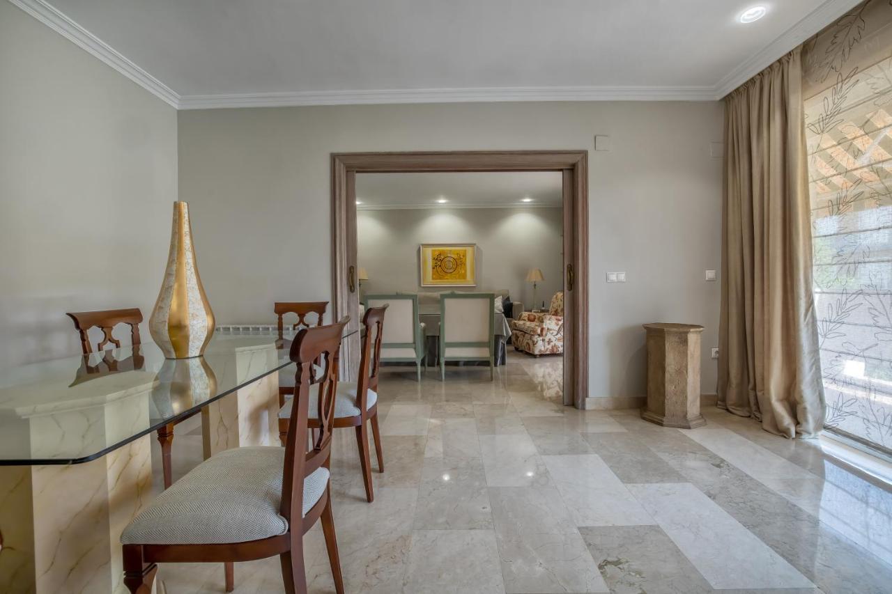 Apartamento Los Tilos & Parking & Piscina Kordoba Bagian luar foto