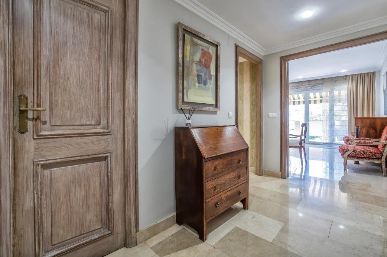 Apartamento Los Tilos & Parking & Piscina Kordoba Bagian luar foto